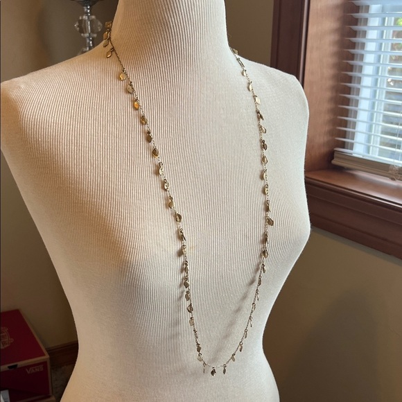 None Jewelry - Elegant Gold Beaded Necklace